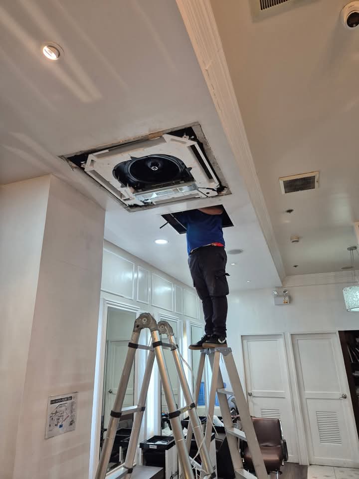 Ceiling cassette
